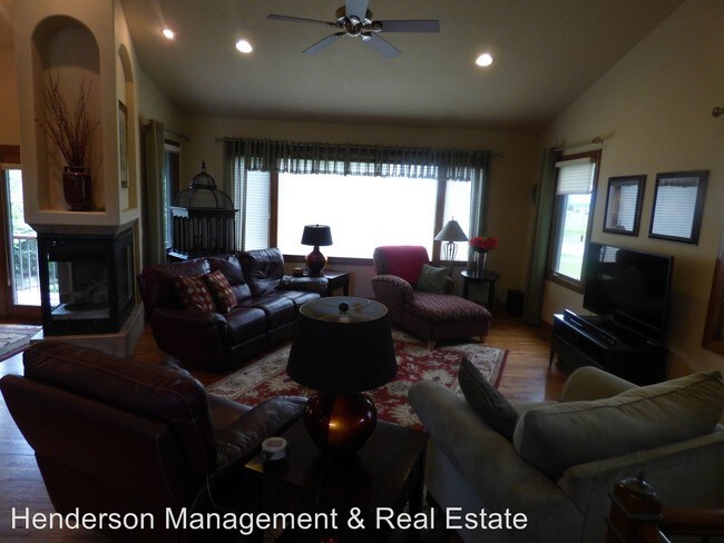 Building Photo - 4 br, 3 bath House - 2312 Seven Lakes Dr.