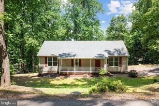 Building Photo - 131 Salt Lick Rd