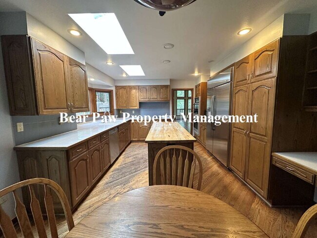 Foto del edificio - Lovely Home in Soda Creek!!