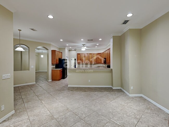 Building Photo - 11030 Stone Branch Dr