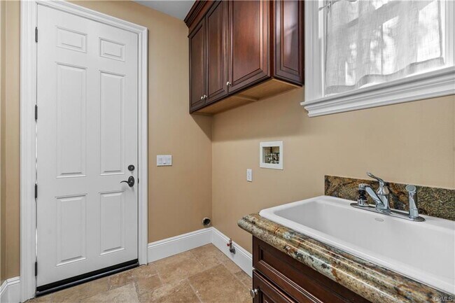 Foto del edificio - 18 Via Cima