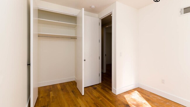 Building Photo - 312 Covert St