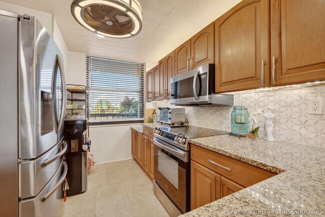 Foto del edificio - 10680 S Ocean Dr