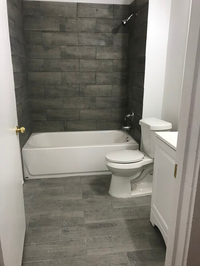 Foto del edificio - 3 bedroom house in Fort Worth for rent.