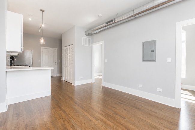 Building Photo - 1726 W 21st St