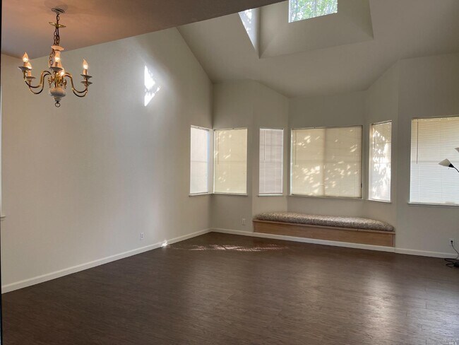 Foto del edificio - 163 Bridgeview Pl