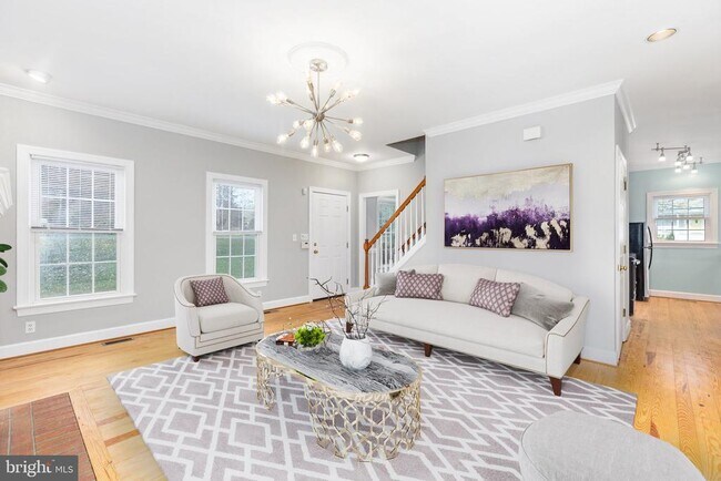 Foto del edificio - 1445 Heatherstone Dr