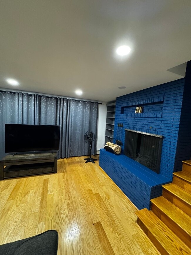 Building Photo - Single Family Home For Lease in Nabnasset in the heart of Westford, MA.