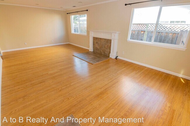 Building Photo - 3 br, 2 bath House - 2491 Melville Way