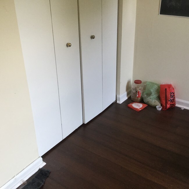 Dormitorio 1 - 221 Pheasant Run Dr