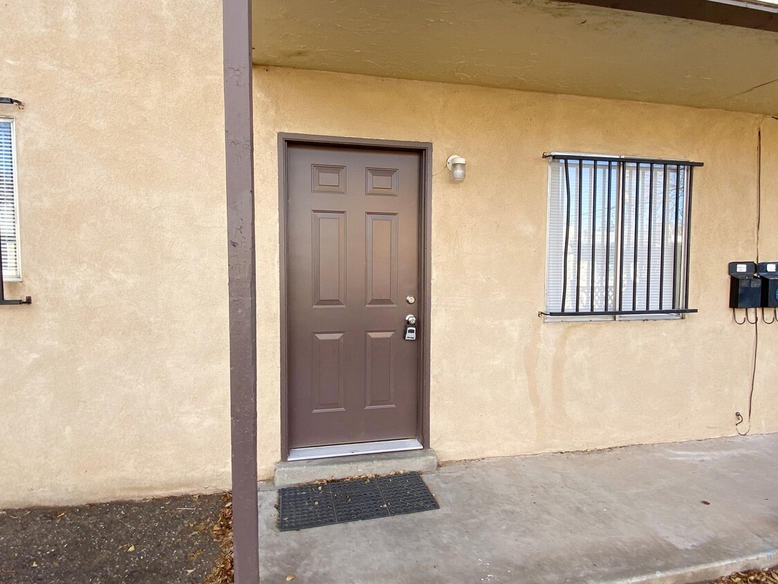 313 Columbia Dr SE, Albuquerque, NM 87106 - Townhome Rentals in ...