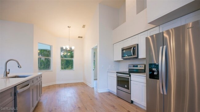 Building Photo - 3660 31st Ave SW