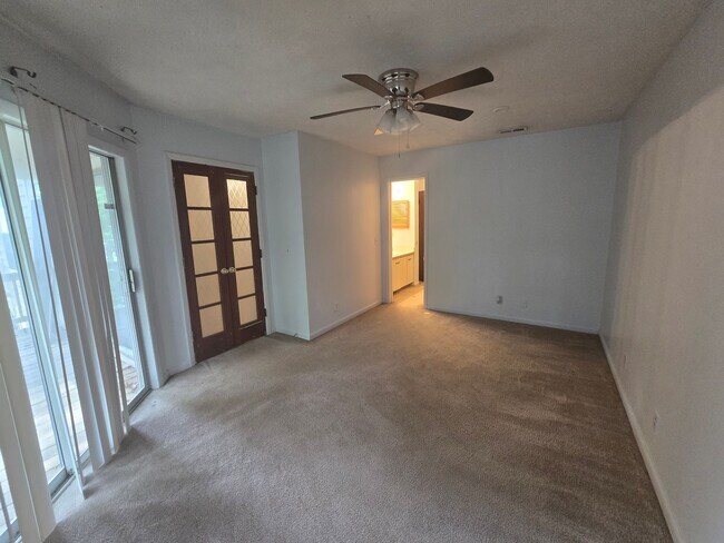 Foto del edificio - 6792 Willowbrook Dr