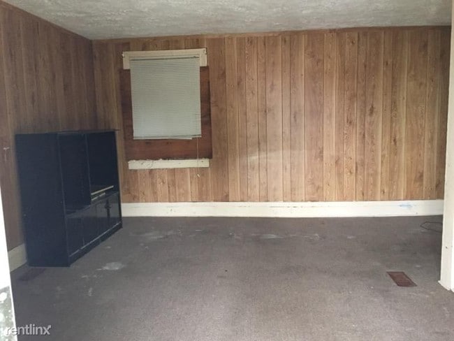 Building Photo - 2 br, 1 bath House - 314 Henry St