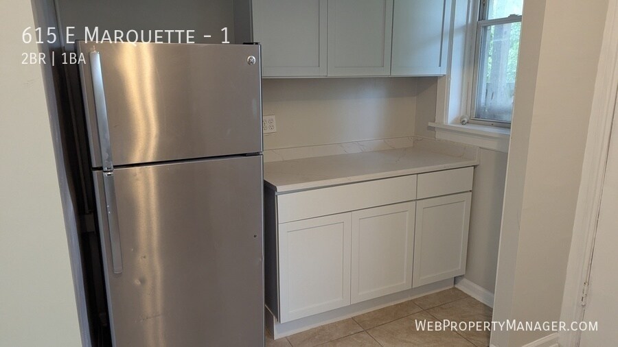 Foto principal - 615 E Marquette-1