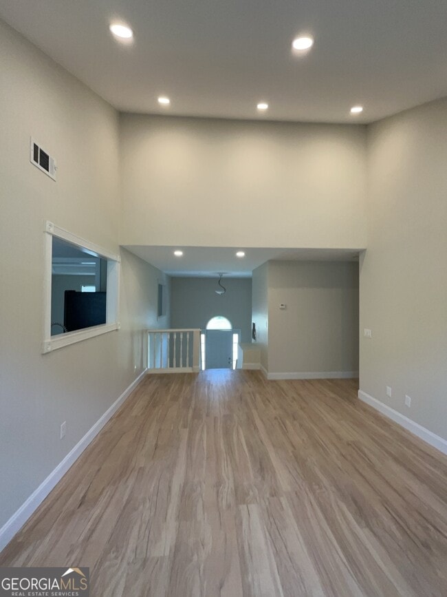 Building Photo - 1206 St Andrews Dr