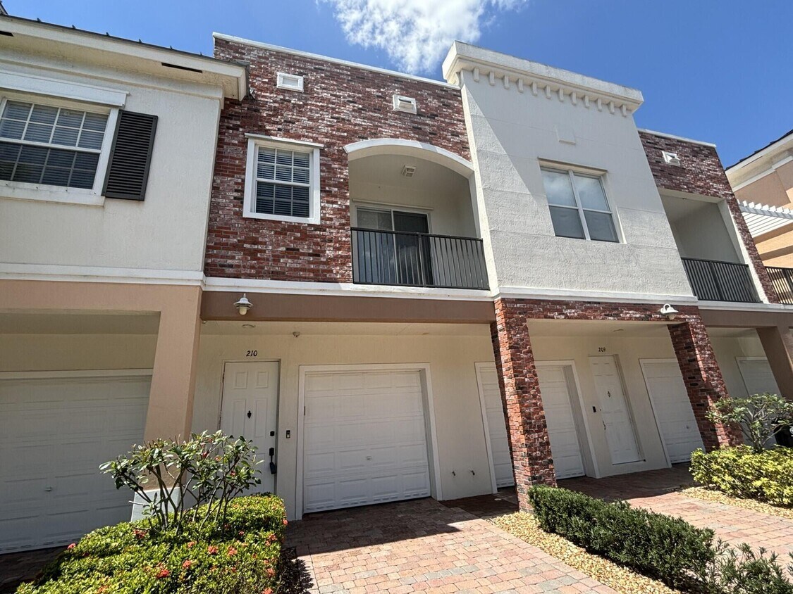 10440 SW Stephanie Way Unit 4210, Port Saint Lucie, FL 34987 Condo