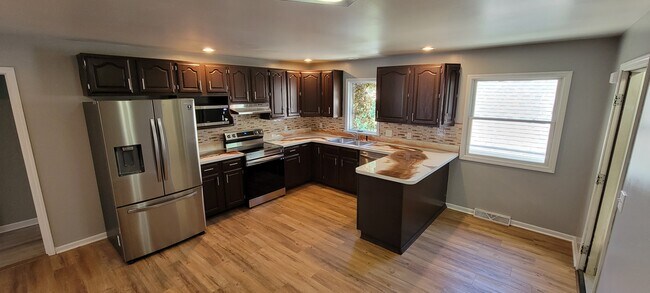 Foto del edificio - 368 Schenck St