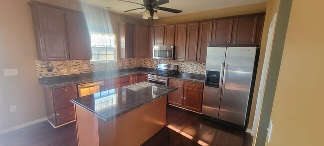 Foto del edificio - 220 Ann Dr