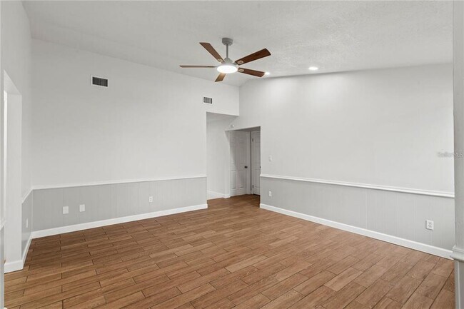 Foto del edificio - 1811 Oakgrove Ave