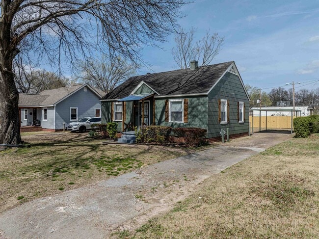 Building Photo - 3862 Kelly Cir E