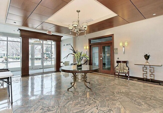 Foto del edificio - 11760 Sunrise Valley Dr