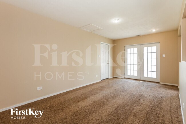 Foto del edificio - 105 Oxford Ln