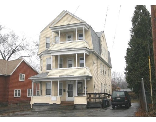 Primary Photo - 96 Hilton St