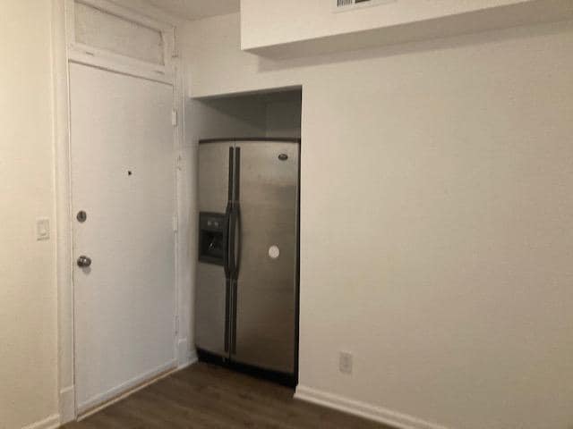 Building Photo - 6142 S Artesian Ave