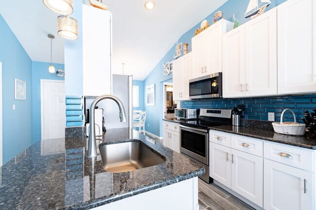 Foto del edificio - 516 Beach Park Ln