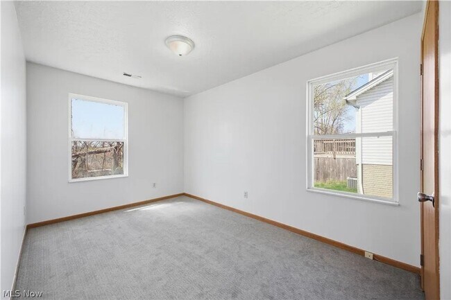 Foto del edificio - 127 Blackburn St