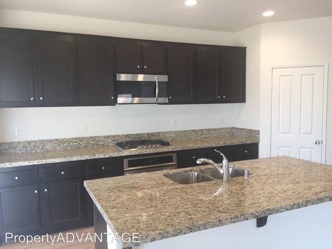 Building Photo - 4 br, 3 bath House - 35734 Asturian Way