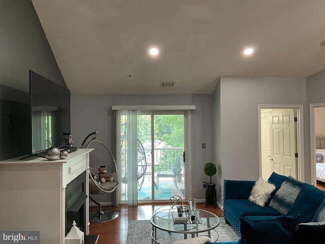 Foto del edificio - 3708 Excalibur Ct