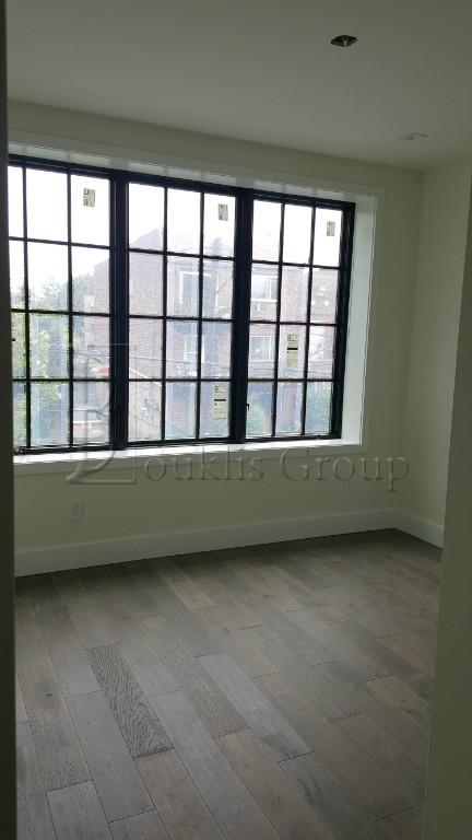 Foto del edificio - 2523 14th St