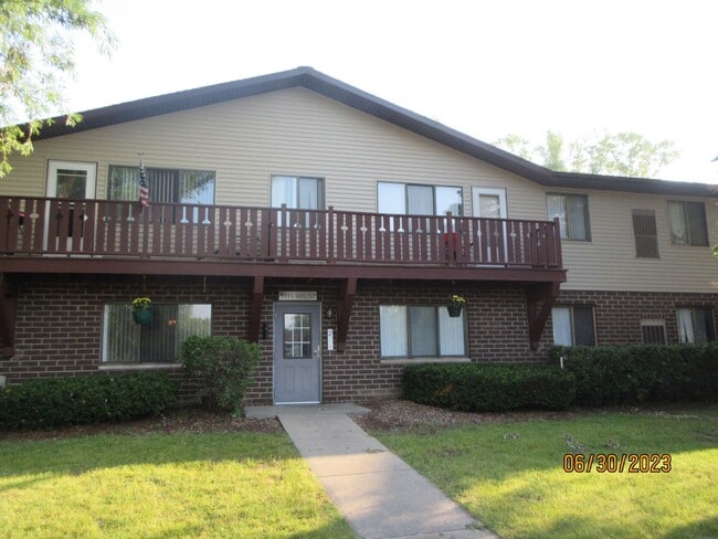 Building Photo - Available Beginning of October 2024 German...
