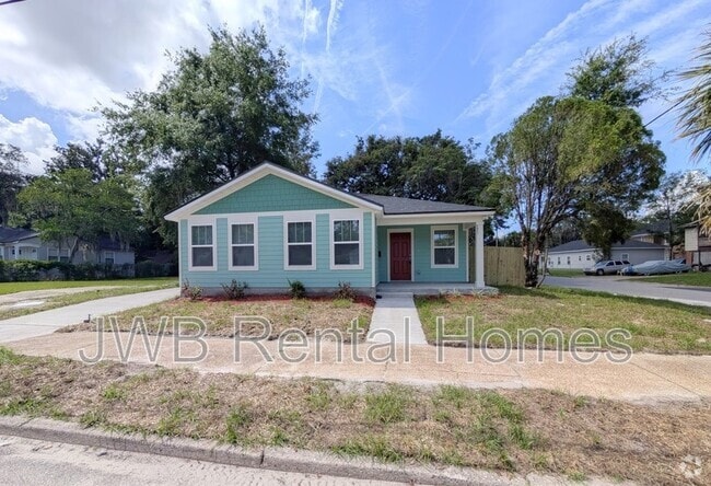 Building Photo - 2621 Silver St