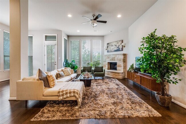 Foto del edificio - 4024 Castella Cove