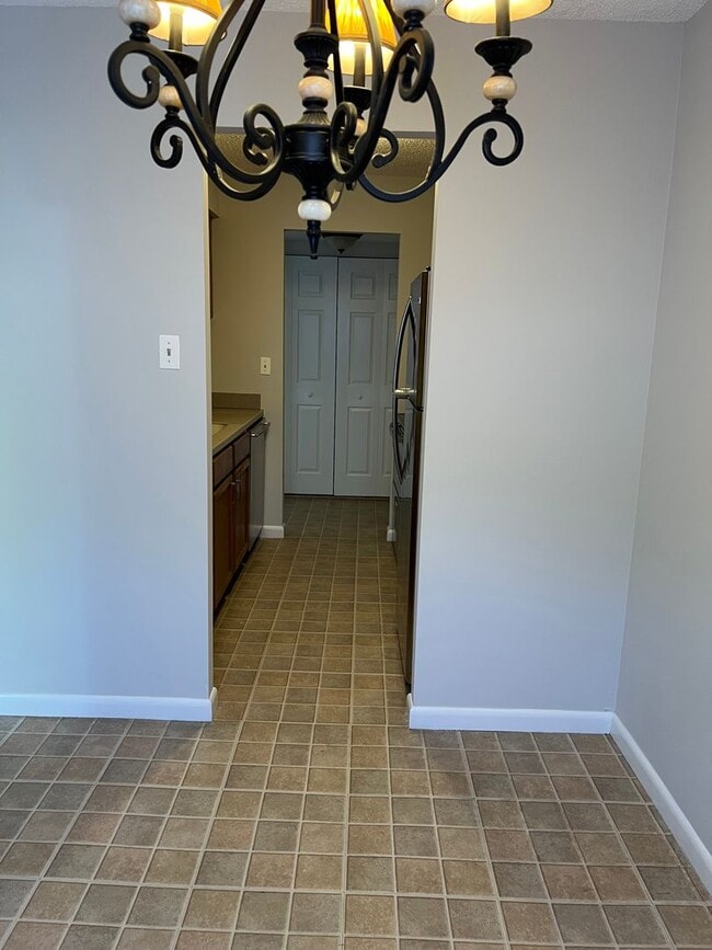 Building Photo - Nice Two Bedroom Apt. in West Chester