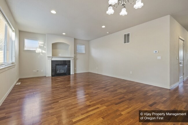 Foto del edificio - 685 NW 176th Ct