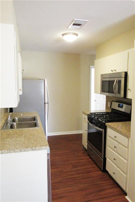 Foto del edificio - 2710 St Edwards Cir