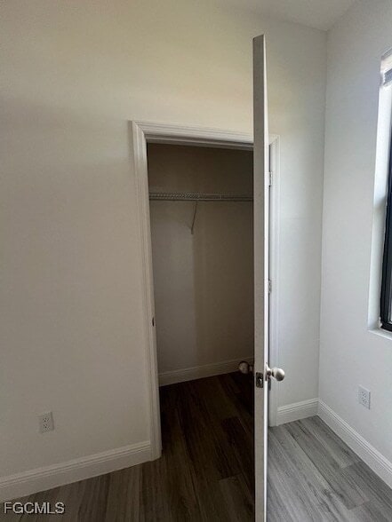 Building Photo - 8014 Sunrise Cir