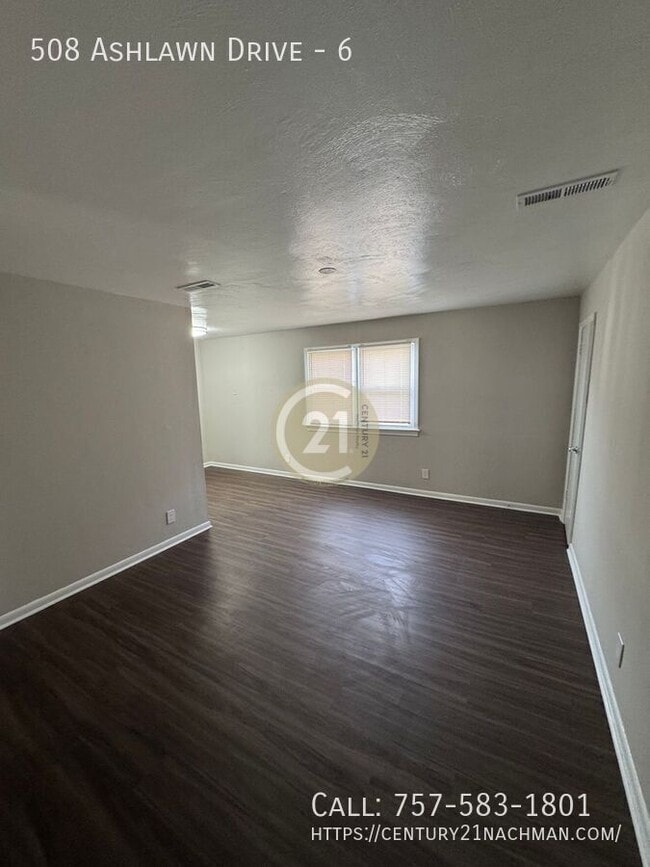 Building Photo - 508 Ashlawn Dr