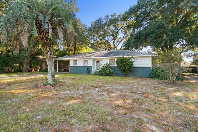 Building Photo - 114 Loizos Dr NW