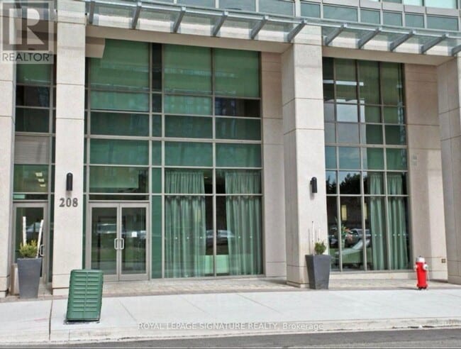 Building Photo - 208-208 Enfield Pl