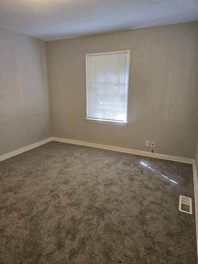 Photo - LEASING SPECIAL - MOVE IN BY 1/1/2026 AND RECEIVE 2ND MONTH OF RENT FREE 2BR/1BA House recently r...
