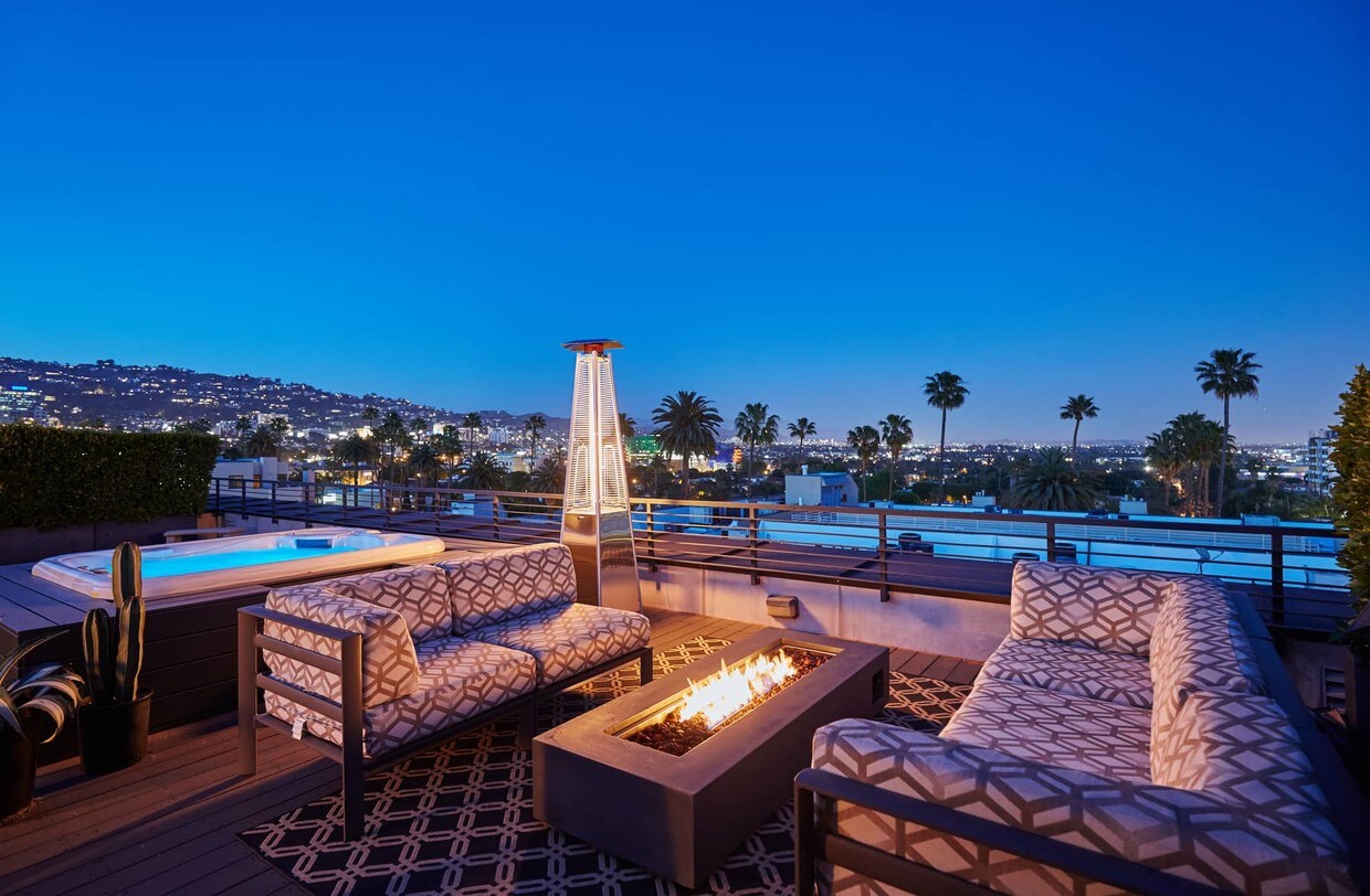 432 N Oakhurst Dr, Beverly Hills, CA 90210 Condo for Rent in Beverly