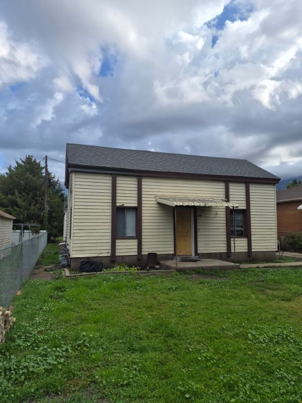 Building Photo - 870 W 300 S