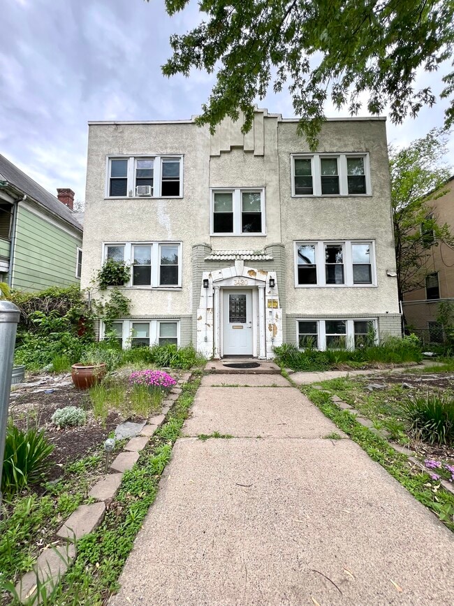 Building Photo - 3420 Chicago Ave