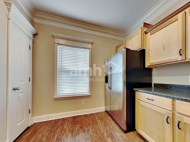 Building Photo - 306 Crabapple Cir