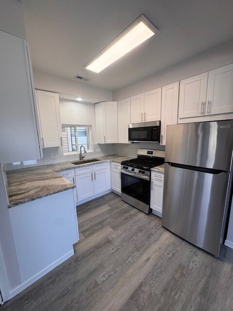 Building Photo - 1846 Wesley Ave